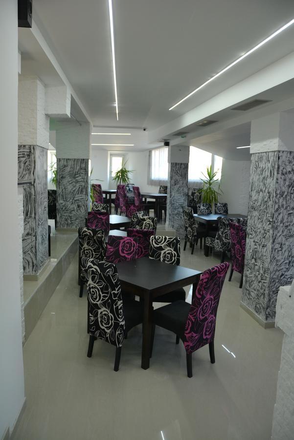 Prenociste Bojan 017 Bed & Breakfast Vranje Exterior photo
