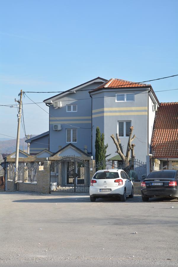 Prenociste Bojan 017 Bed & Breakfast Vranje Exterior photo