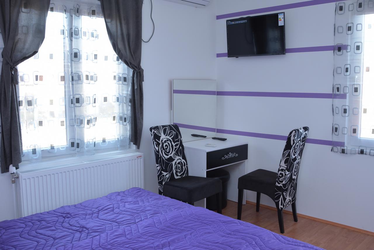 Prenociste Bojan 017 Bed & Breakfast Vranje Exterior photo