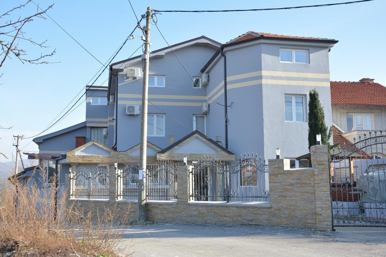 Prenociste Bojan 017 Bed & Breakfast Vranje Exterior photo