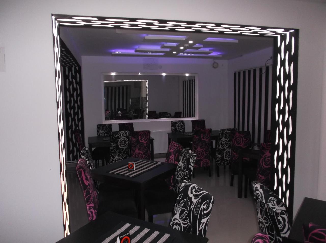 Prenociste Bojan 017 Bed & Breakfast Vranje Exterior photo
